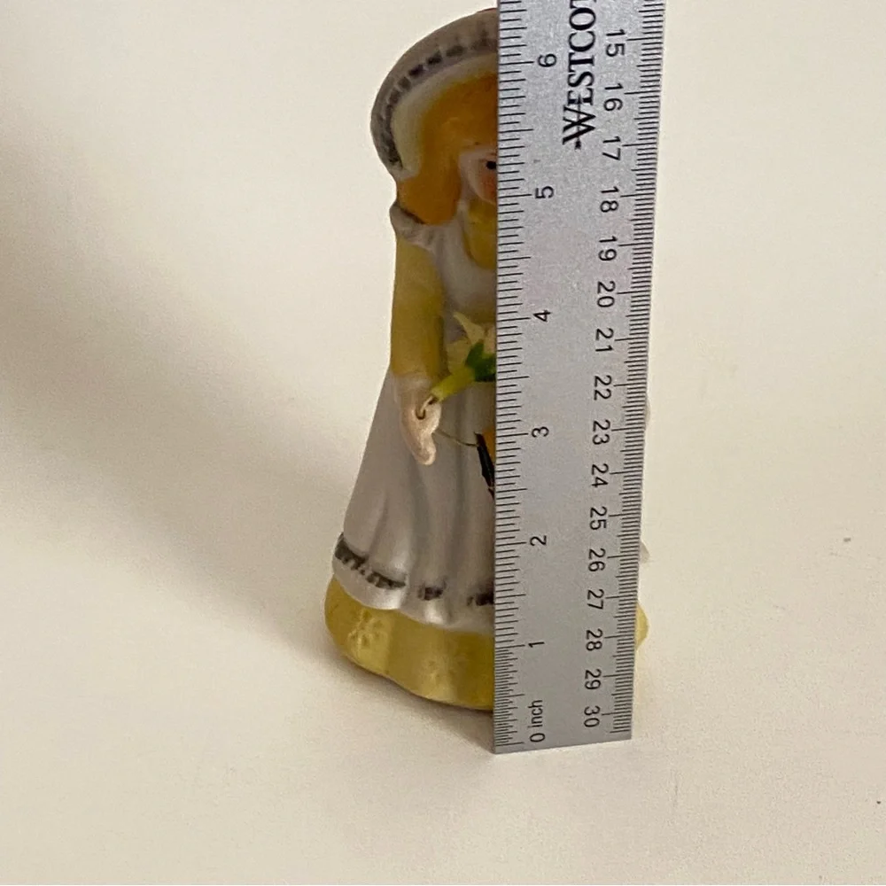 Vintage Seamstress Girl 70's Ceramic Yellow Holds Thread Scissors/Basket Pin/Hat